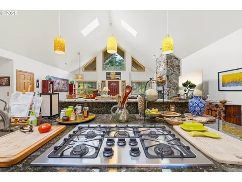 47555 Leeward Street Langlois OR 97450