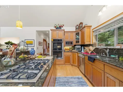47555 Leeward Street Langlois OR 97450