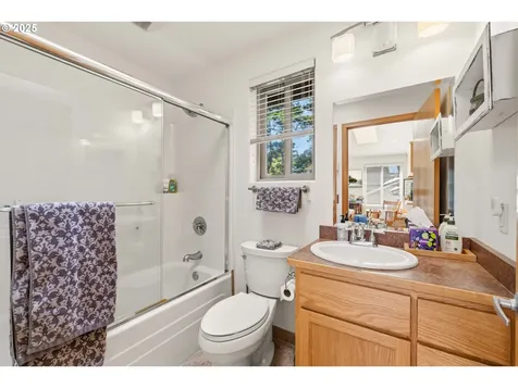 47555 Leeward Street Langlois OR 97450