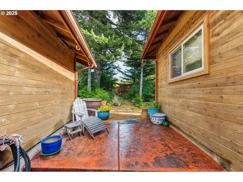 47555 Leeward Street Langlois OR 97450