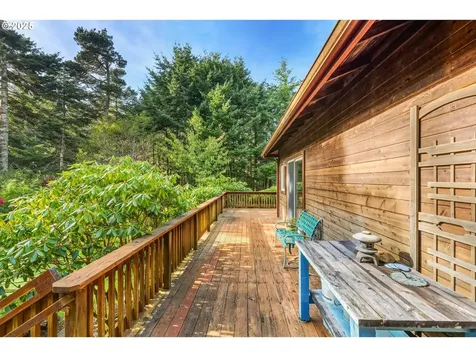 47555 Leeward Street Langlois OR 97450