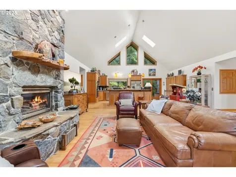 47555 Leeward Street Langlois OR 97450