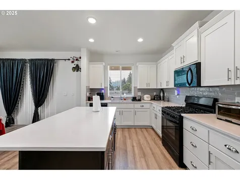 2504 Brackenfern Road Eugene OR 97403