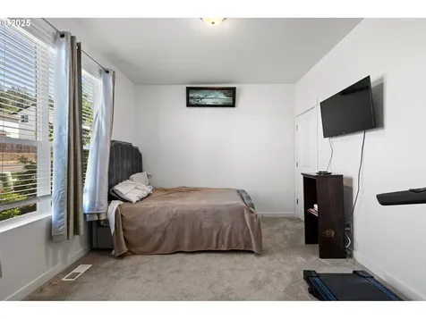 2504 Brackenfern Road Eugene OR 97403