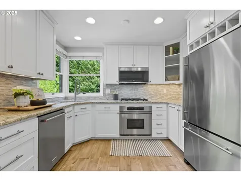 3190 SW Ridgewood Avenue Portland OR 97225