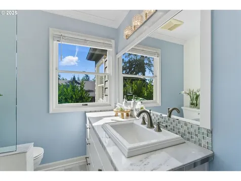 3190 SW Ridgewood Avenue Portland OR 97225