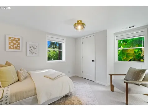 3190 SW Ridgewood Avenue Portland OR 97225
