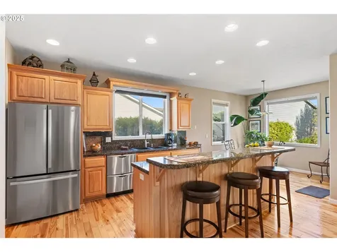 746 Mooney Street Independence OR 97351