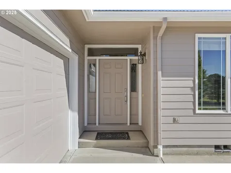 746 Mooney Street Independence OR 97351