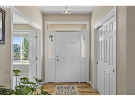 746 Mooney Street Independence OR 97351