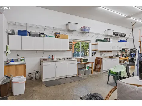 746 Mooney Street Independence OR 97351