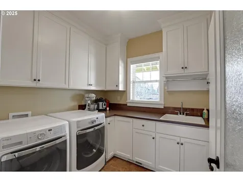 3440 NW 118th Avenue Portland OR 97229