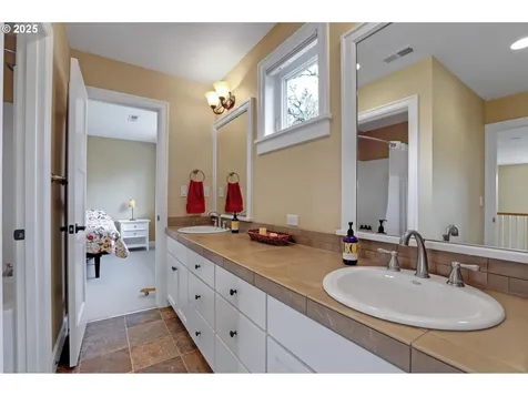 3440 NW 118th Avenue Portland OR 97229