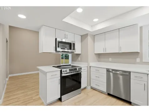 306 E Hilltop Drive Newberg OR 97132