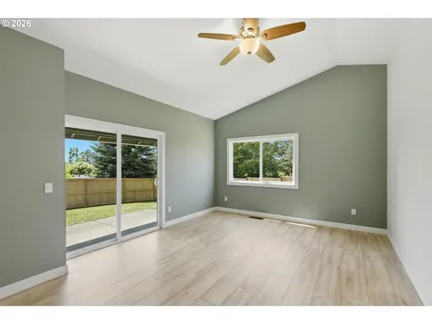 306 E Hilltop Drive Newberg OR 97132
