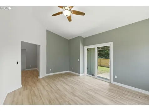 306 E Hilltop Drive Newberg OR 97132