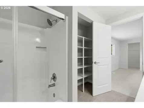 306 E Hilltop Drive Newberg OR 97132