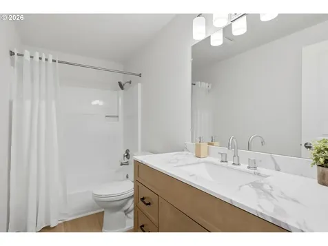 306 E Hilltop Drive Newberg OR 97132