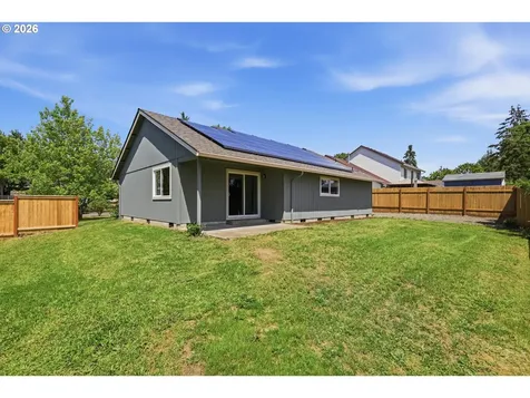 306 E Hilltop Drive Newberg OR 97132
