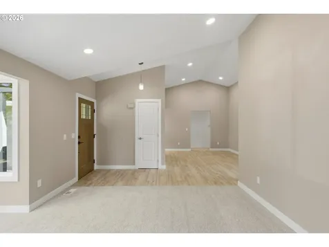 306 E Hilltop Drive Newberg OR 97132