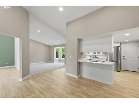 306 E Hilltop Drive Newberg OR 97132