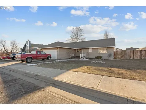 25 NE Alora Drive Hermiston OR 97838