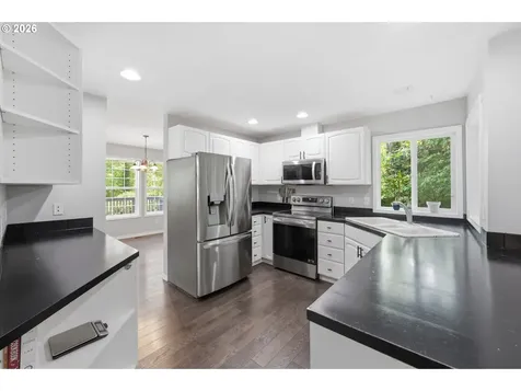 3245 Croisan Creek Road S Salem OR 97302