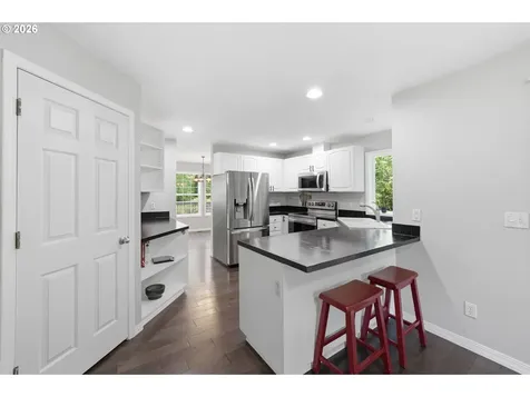 3245 Croisan Creek Road S Salem OR 97302