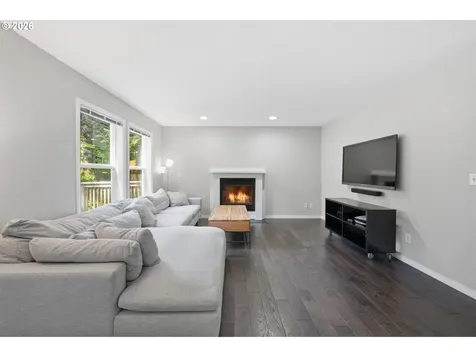 3245 Croisan Creek Road S Salem OR 97302