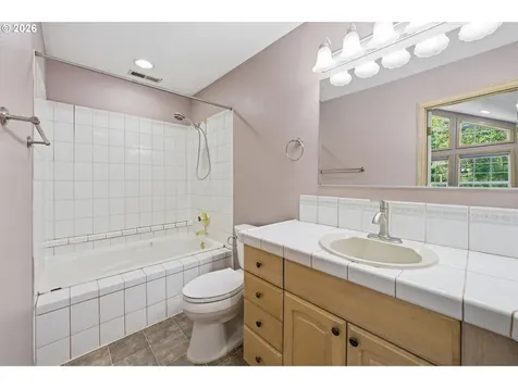3245 Croisan Creek Road S Salem OR 97302