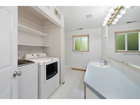 3245 Croisan Creek Road S Salem OR 97302