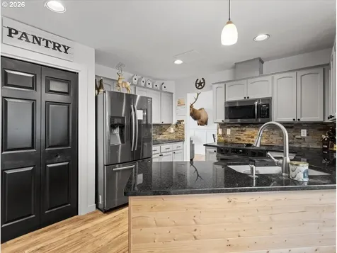 18910 Highland Drive Oregon City OR 97045