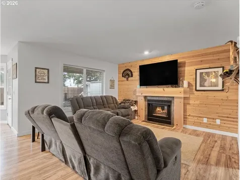 18910 Highland Drive Oregon City OR 97045