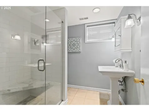 6025 SW Spruce Avenue Beaverton OR 97005