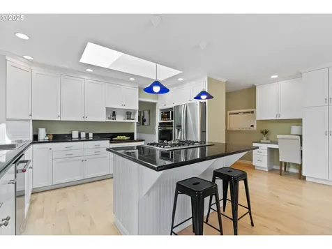 6025 SW Spruce Avenue Beaverton OR 97005