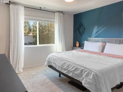 559 NE 137th Avenue Vancouver WA 98684