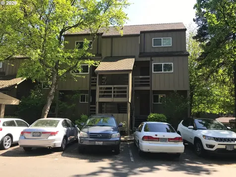 4 Touchstone Lake Oswego OR 97035