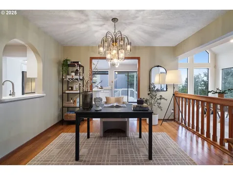 15 Masaryk Street Lake Oswego OR 97035
