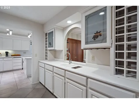 15 Masaryk Street Lake Oswego OR 97035