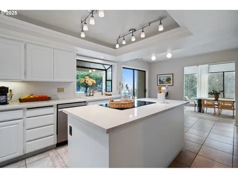 15 Masaryk Street Lake Oswego OR 97035
