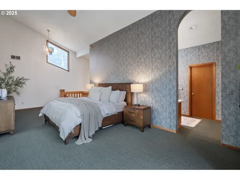 15 Masaryk Street Lake Oswego OR 97035