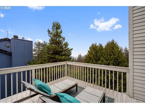 15 Masaryk Street Lake Oswego OR 97035