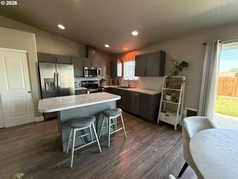 1464 NE Kenna Drive Hermiston OR 97838