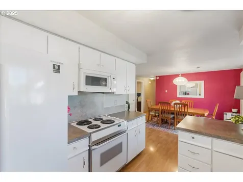 13012 NE 76th Street Vancouver WA 98682