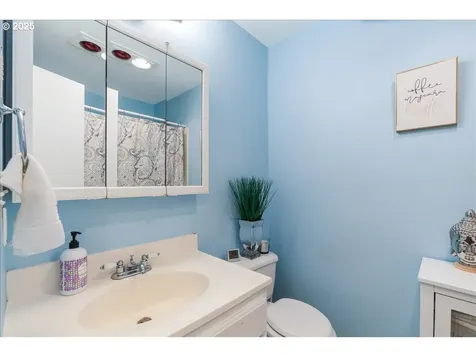 13012 NE 76th Street Vancouver WA 98682