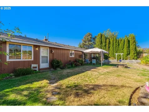 13012 NE 76th Street Vancouver WA 98682