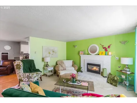 13012 NE 76th Street Vancouver WA 98682