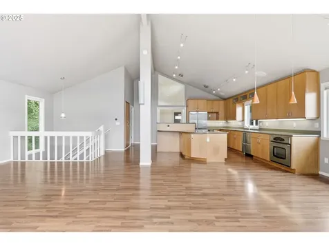 5239 N Emerson Drive Portland OR 97217