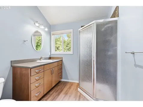 5239 N Emerson Drive Portland OR 97217