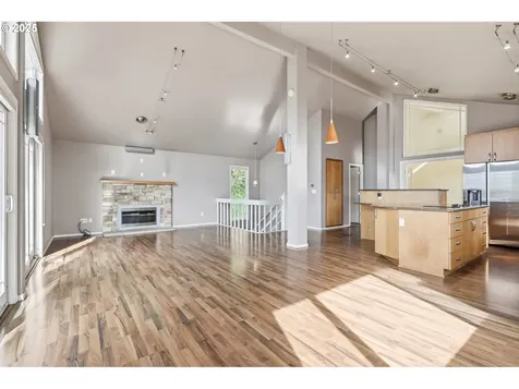 5239 N Emerson Drive Portland OR 97217